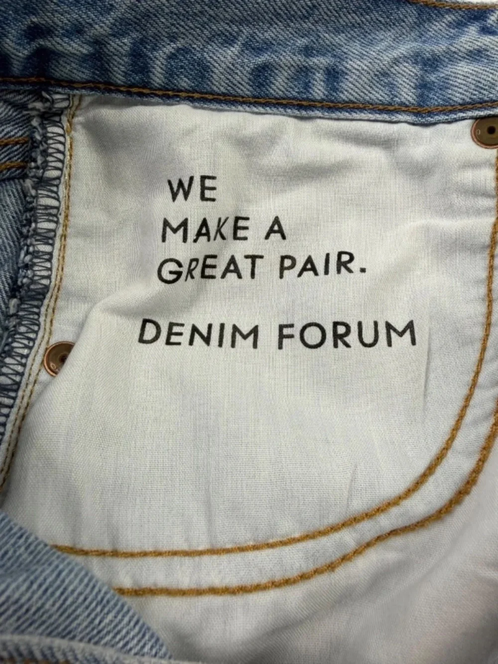 Denim Forum The Joni High Rise Loose Jeans Light Wash Size 24 29L